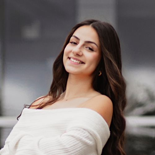 headshot of student athlete Julianna Gasca