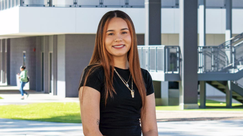 headshot of Yadira Alvarez